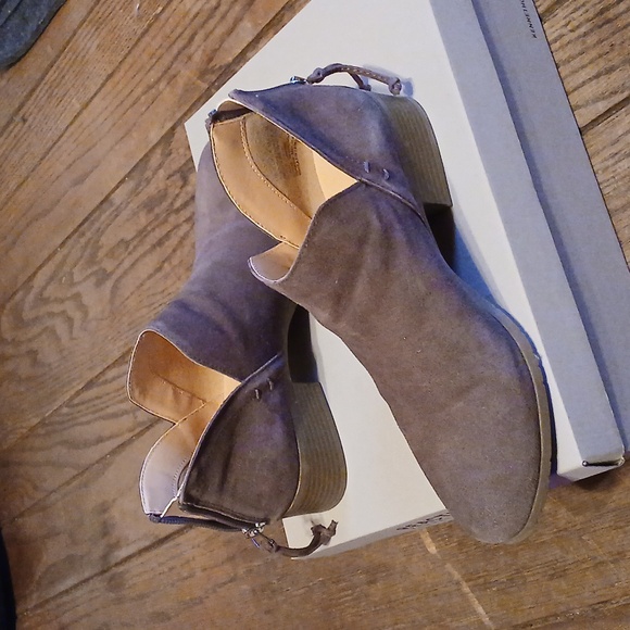 Kenneth Cole gray booties size 7 - Picture 3 of 12